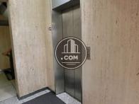 エレベーター1基