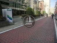 人も車もほぼ通らず、落ち着きがあります