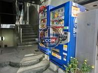 自動販売機が２台あります