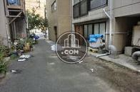 建物裏側の路地