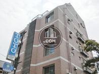 隣接する建物が少ない立地です
