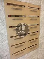 金色のポストがオシャレです