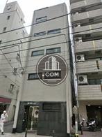 ５階建てでコンパクトな外観です
