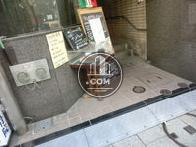 地下は飲食店