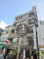 上階はセットバックしています