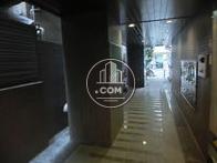隣地側の壁がなく閉塞感のないホールです