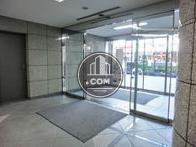 左右に開く自動扉