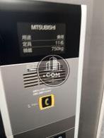 エレベーター11名乗り