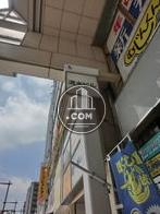 通り沿いに表札が出ています