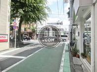 玄関前の公道