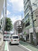 隣接する脇道