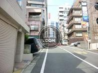 車の往来は少ないです