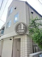 同系色でまとめられた壁面

