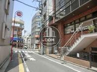 大通りから1本入った立地です