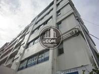 白を基調とした外観です