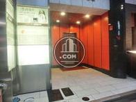 エレベーターまで扉はございません