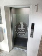 エレベーター内