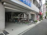 建物入り口です