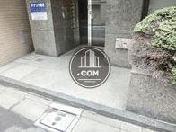 小さな段差のある玄関です