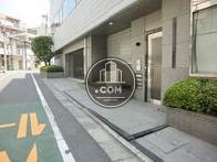 側面の通りを撮影