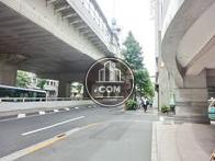 甲州街道沿い