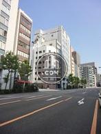 幅の広い道路です