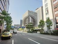 通りを一望出来ます