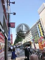 人通りもとても多いです