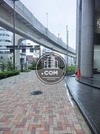 大変幅の広い歩道です
