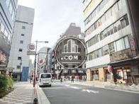 銀座駅方面へ連絡します