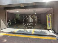 機械式の駐車場があります