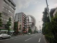 前面は目黒通り