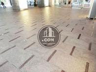 奇麗に整備された床面