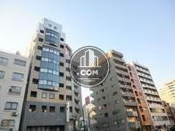 周辺にはオフィスビルがそれほど多くない事が分かります