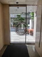 エントランスから見た外の様子