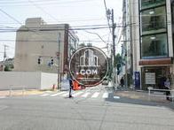 隣接する脇道