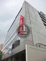 ローアングルからの外観
