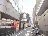 側面通りの景観