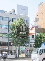 新宿通り沿いの建物