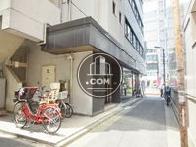 人通りの少ない脇道