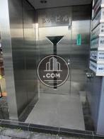 正面入口です