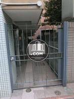 奥に外階段があります