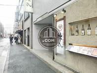 1階には店舗がご入居しています