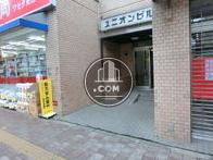 正面入口です
