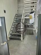 建物後方が外階段になります