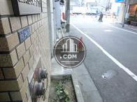 山手通りが中に入った所にる入口