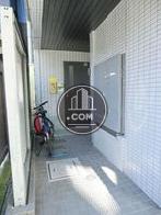 背面エリアに設けられた通用口