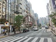 道幅が広く、多くの車両が通ります