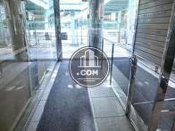 エントランス通路もキレイで清潔感があります