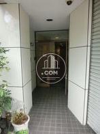 管理の行き届いたエントランスです